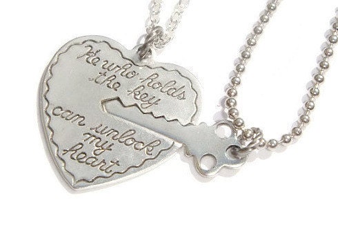 CHOORO Couple Necklace You Hold The Key to My Heart His and Hers Memorial Jewelry Love Wish Gift for Girlfriend Boyfriend Valent
