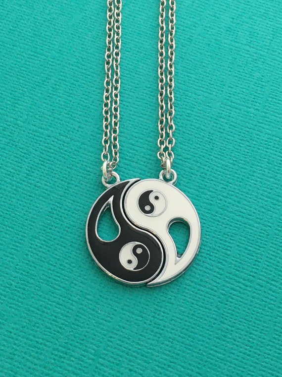 Yin yang best friend necklace deals