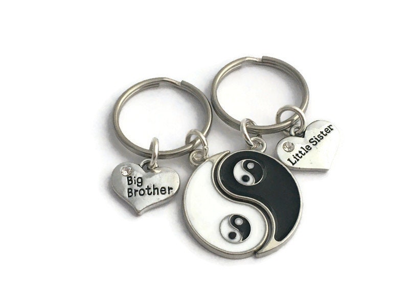 2 PACK YING YANG DESIGNER ONE POUND COIN TOKEN KEYRING SHOPPING TROLLEY NEW 
