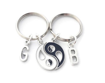 Yin Yang Keyrings Set, Personalised Keychains, Two Friends Present, Long Distance Boyfriend, Gift for Male Friend, His and Hers Pair