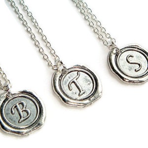 Wax Seal Letter, Silver Initial Necklace, Monogram Jewelry, Bridesmaid Favors, Simple Jewellery, Cute Accessory, Birthday Gift, Sister Token