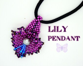 Tutorial Lily Flower Pendant. Pattern to make a beautiful necklace using fire polish beads or rounds. Original design by Butterfly Bead Kits
