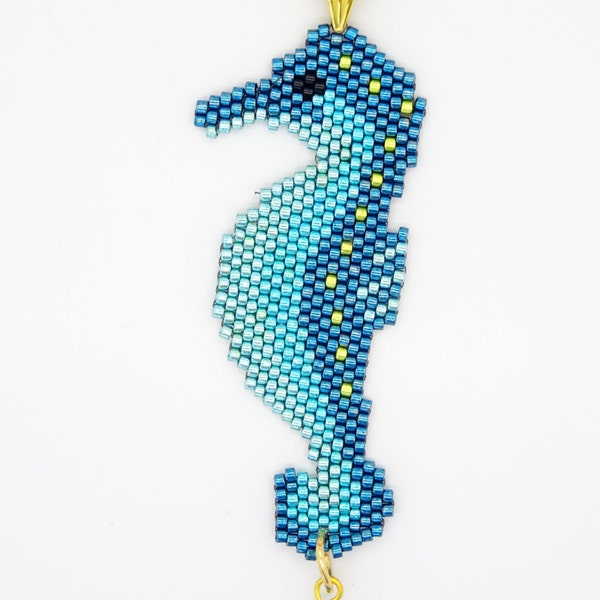 Tutorial Seahorse Pendant Pattern to make a Sea Horse in Peyote stitch. Easy Instructions. Original Design by  Butterfly Bead Kits