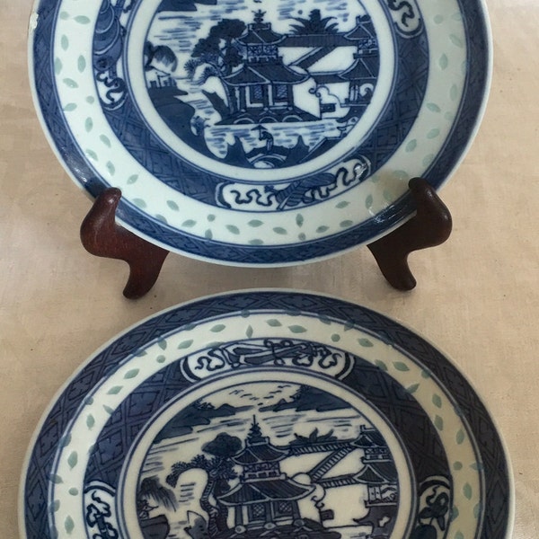 A Pair of Chinese Blue and White Porcelain Rice Grain Pattern Hand Painted Decorated Plates