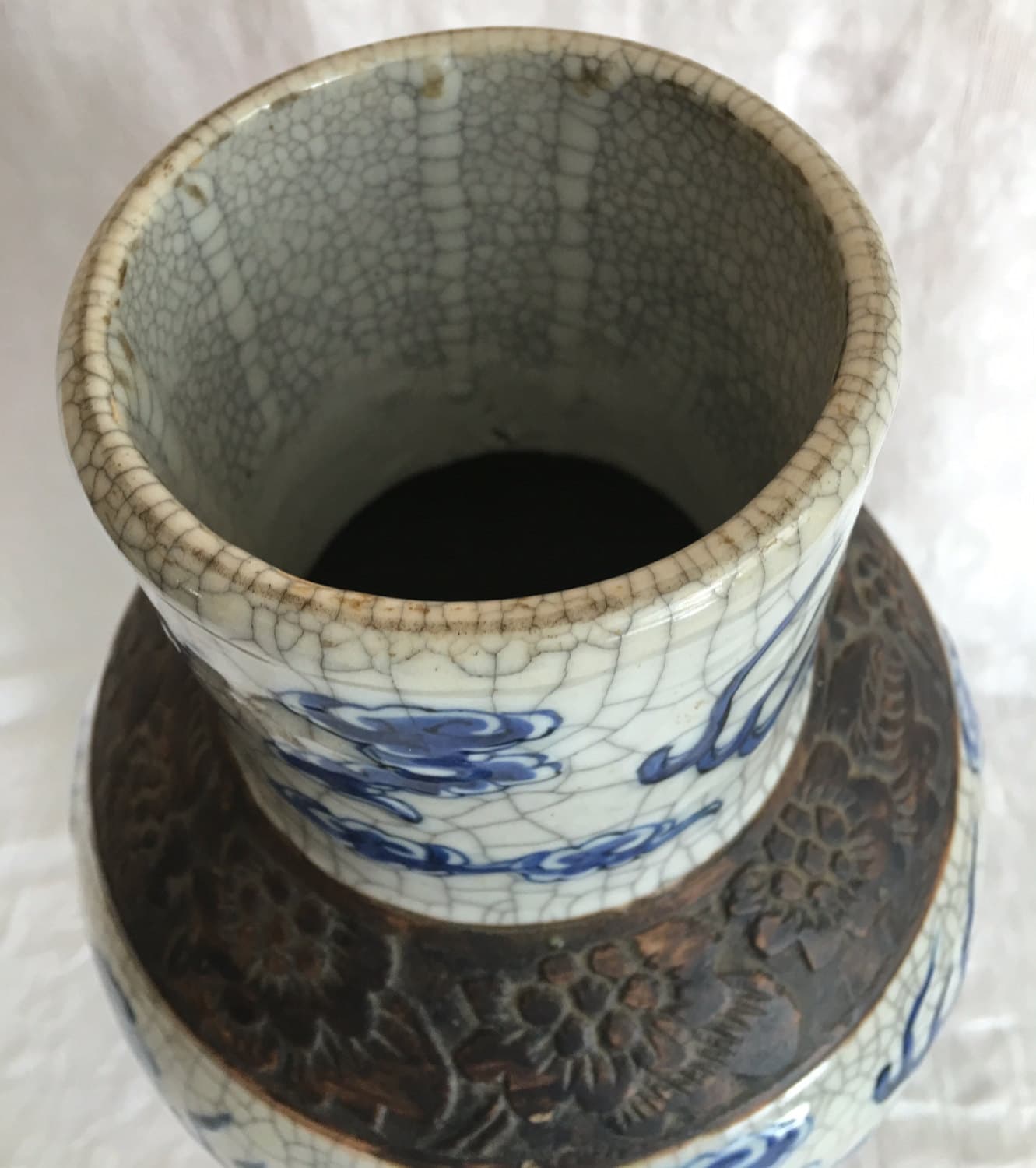 青色陶器花瓶 亀裂模様 青色のひび割れ模様の花瓶 花器 フラワーベース