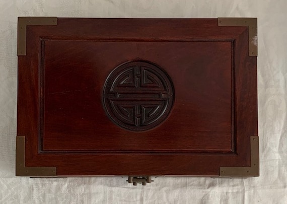 Chinese Vintage Hand Carved Vintage Rosewood Chine