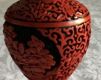Mid Century Antik Chinesischer Lack Cinnabar Vase