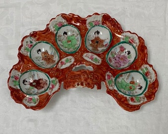 Antieke Japanse hand geschilderd porselein kutani fan vorm schotel geisha