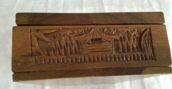 Chinese Vintage Hand Carved Hardwood  Box Early 2… - image 2