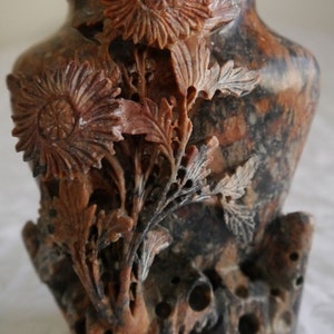 Chinese Vintage High Quality Hand Carved Chinese Soapstone Vase