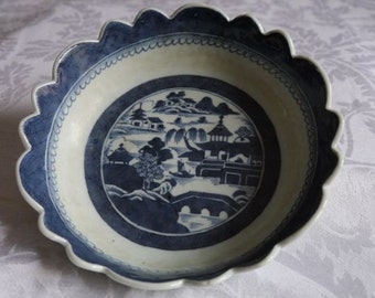 Qing Dynasty - 18th century Antique Chinese  Blue & White Porcelain Bowl