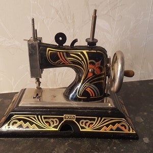 Casige Blechspielzeug Nähmaschine 1015