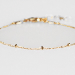 Gold chain bracelet, Dainty gold chain, Dotted bracelet, Satellite, Delicate layering bracelet, Dew drops Stacking Gold bracelet Silver