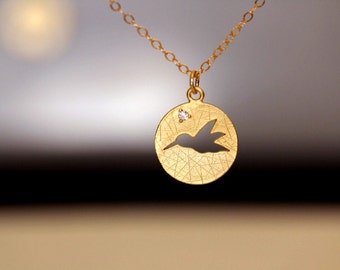 Gold Hummingbird Necklace,  Simple Everyday Jewelry, Nature Jewelry, Birthday Gift, Gift for women