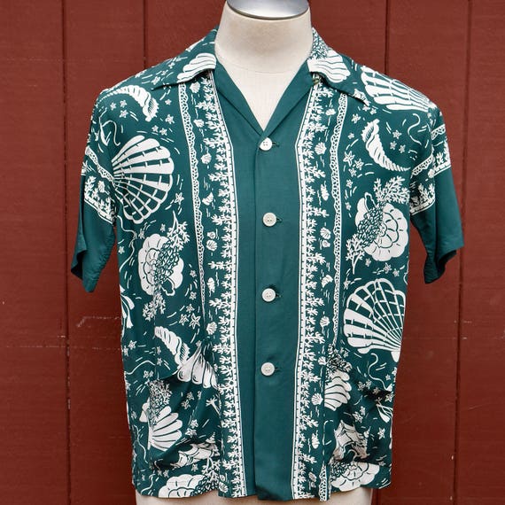 Vintage 1940s Green Cold Rayon Aquatic Border Prin