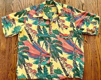 Spektakuläres 1940 / 1950er Jahre Rayon Kamehameha Coconut Tree Climber Print Aloha / Hawaiihemd Large.