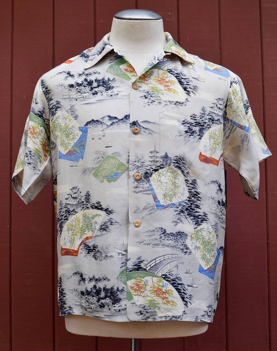 Late 40s / Early 50s Silk Japanese Edo Print Hookano Hawaiian