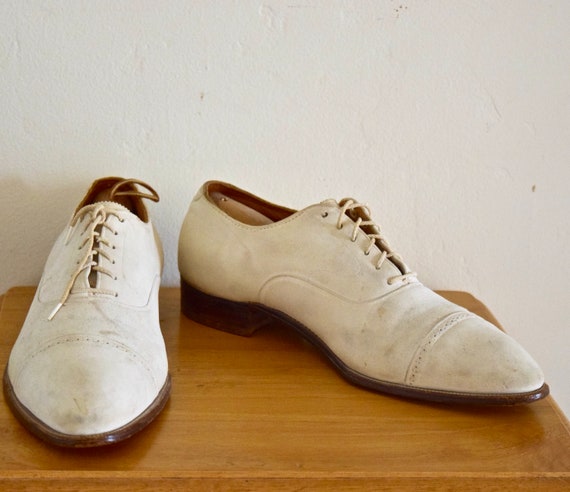 1930s White Buckskin Spades Shoes Size 11