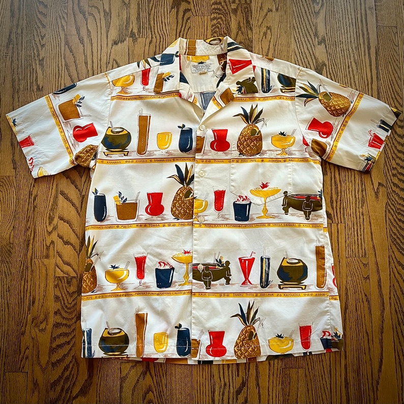 Great Late 1950s / early 1960s Cotton Tiki Drink Print Hawaiian / Aloha Shirt by Kahala Medium image 1