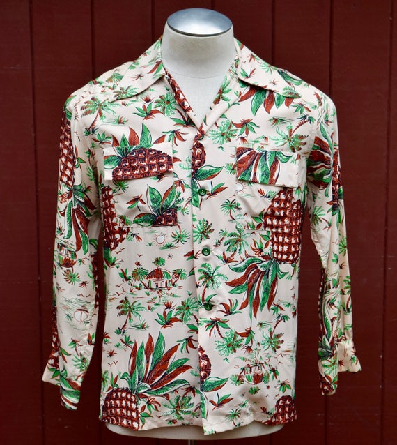 1940s / 50s Long Sleeve Cold Rayon Pineapple Print