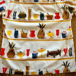 Great Late 1950s / early 1960s Cotton Tiki Drink Print Hawaiian / Aloha Shirt by Kahala Medium image 5
