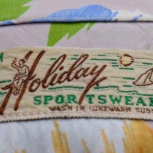 1940s /1950s Cold Rayon Hibiscus Print Hawaiian / Aloha Shirt Holiday Sportswear M image 4