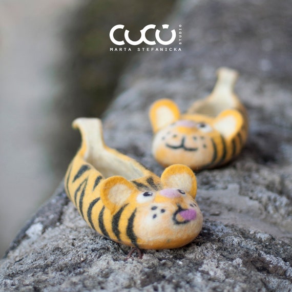 tiger slippers child