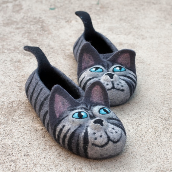 cat slippers for cats