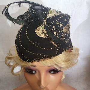 Black with gold fascinator