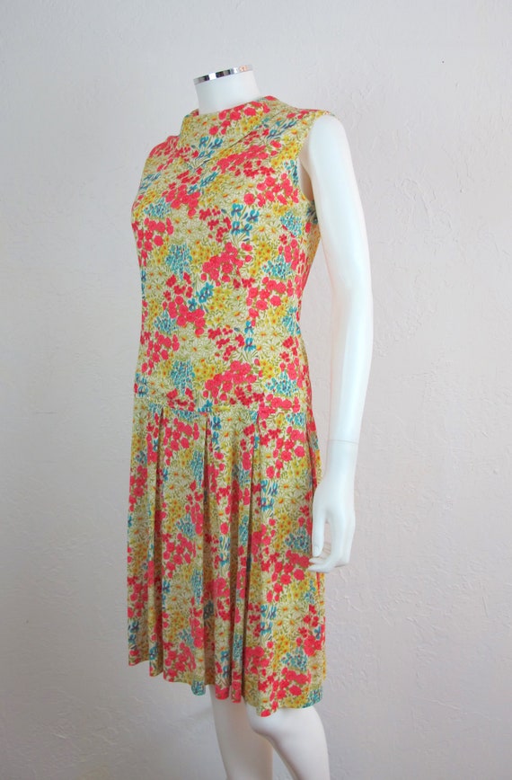 Amazing Vintage 70s Floral Shift Dress Sleeveless - image 4