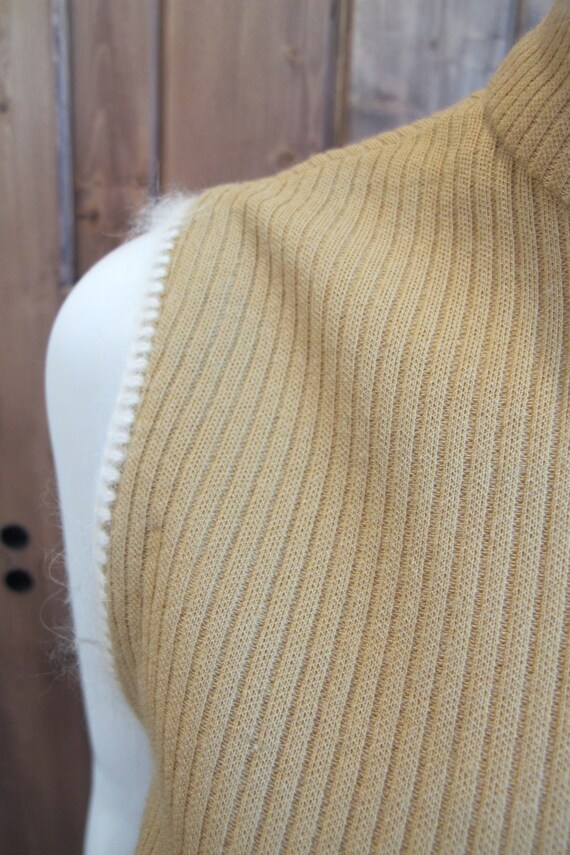 Vintage 60s/70s Beige Tan Ribbed Pencil Dress wit… - image 5