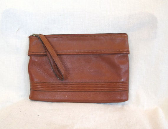 Vintage 70s Brown Camel Leather Wristlet Clutch w… - image 1