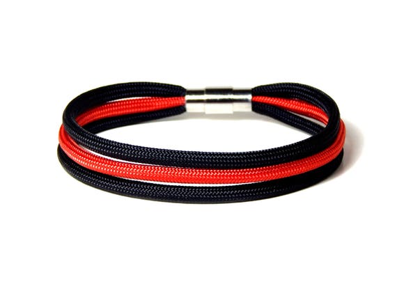 3 strand paracord bracelet