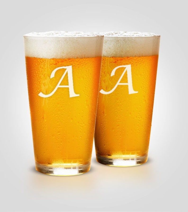Wedding Party Favor Groomsmen Glasses Beer Glass Personalized Custom Bar Glass Wedding Party Gift Personalized Beer Glass Groomsmen Gift