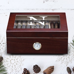 Personalized Cigar Gift, Christmas Gift for Cigar Lover, Small Cigar Box, Christmas Gifts for Dad & Grandpa, Custom Humidor, Cigar Lovers