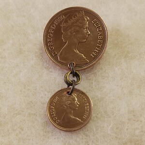 England Coin Pin with Coin Dangle, # 5-16