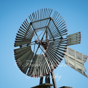 Windmill / Farm Windmill / Ranch Windmill / Texas Hill Country / Farm Equipment