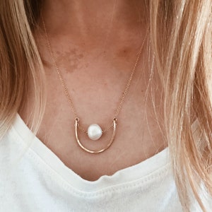 ブレスレット LESS IS MORE Y Pearl 14K Gold Field Necklace Danecraft Vintage 14 Kt Gold Filled Dainty faux Pearl