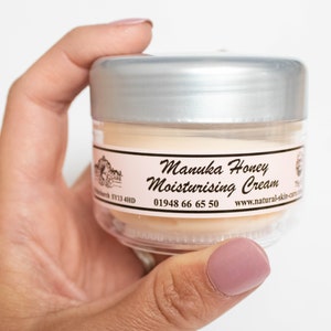 Manuka Honey Moisturising Cream 75g Handmade & packed in rural British Countryside by us New Zealand Active luxury delicate non-greasy