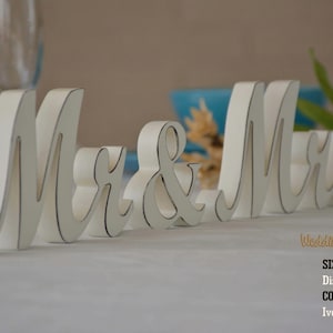 Mr & Mrs, Mr and Mrs, Mr and Mrs Sign