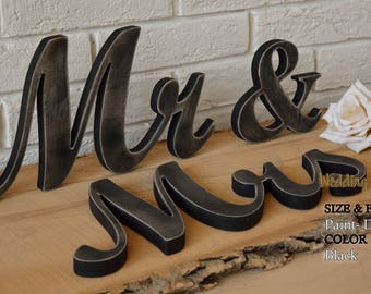 Mr And Mrs Sign, Mr And Mrs, Wedding Decorations, Mr And Mrs Signs, Mr And Mrs Table Sign, Mr And Mrs Sign For Sweetheart Table, Mr And Mrs