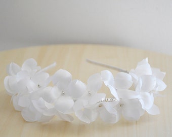 White Silk hydrangea for bride, Handmade flowers headband for wedding, Bridal Tiara present bridal, Headdress for elegant brides, Headband