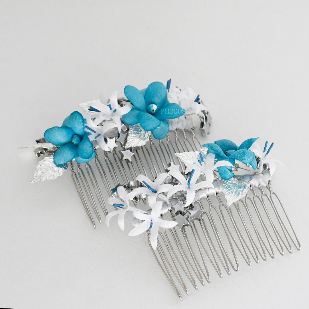 Peineta con flores turquesas y blancas, Peineta con estrellas y hojas plateadas, Peina de novia, Adorno pelo flores invitadas