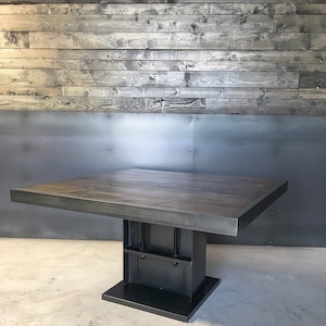 Foster Pub Table