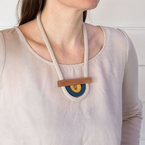 Arch Necklace image 1