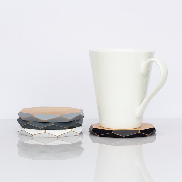 Faceted wooden coasters x4 — monochromatic