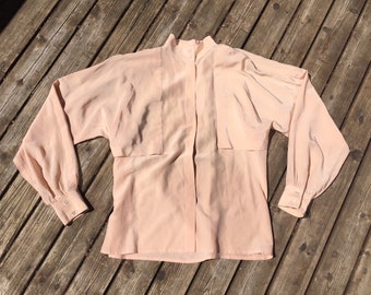 Blush silk blouse 100 pure minimalist 70s 1970s 80s 1980s light pale pink vintage size 44 S M L size small medium large free size Hong Kong