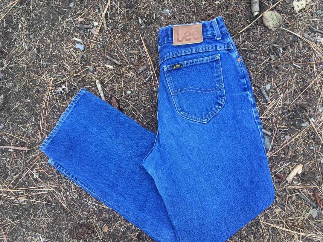 30 High Waist Lee Jeans Union Label Tag Made in USA Mid Blue