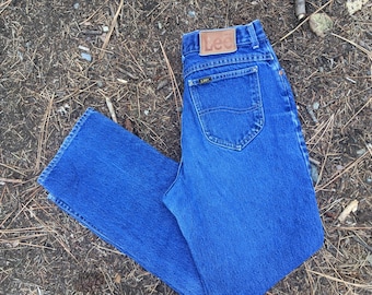 30 high waist Lee jeans union label tag made in USA mid blue indigo 28 29 30 M L size medium to large vtg 14 petite short ankle mom jean 80s