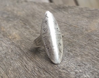 Old Hmong silver ring navette long saddle ring adjustable cold chiseled engraved traditional antique ethnic tribal jewelry sterling 925 coin